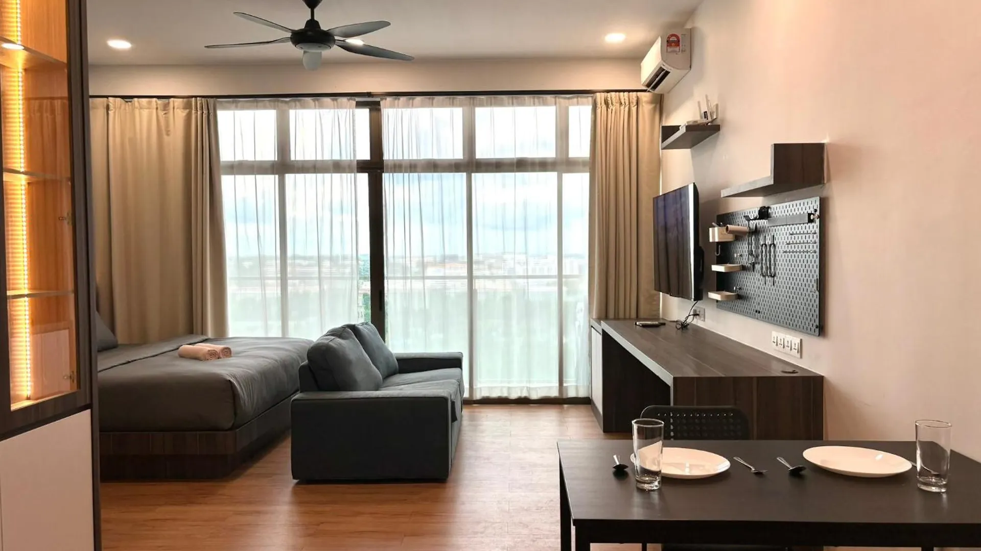 Mount Austin #Palazio C2 Luxury-Style 2Pax Apartment Johor Bahru 0*,